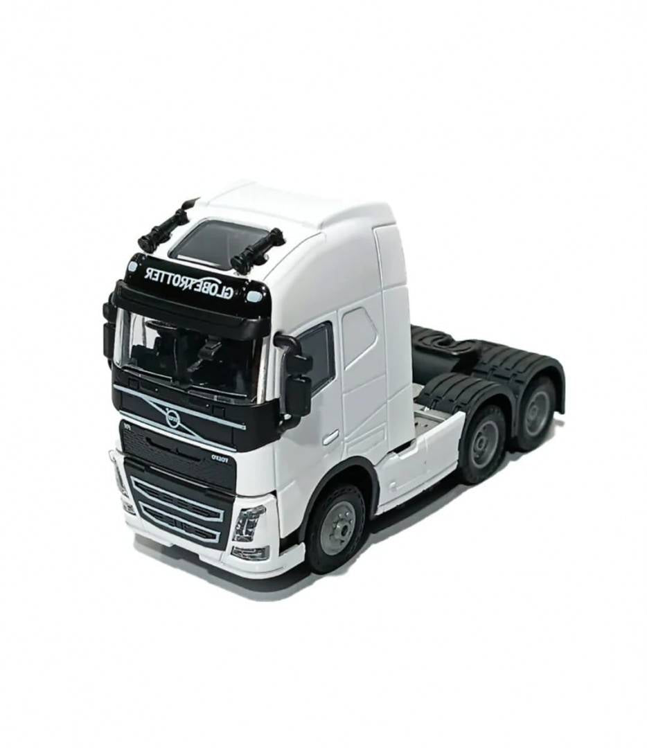 Camion metalic, tip Volvo FH, scara 1:32, cabina rebatabila, lumini si sunete, alb, 13 cm