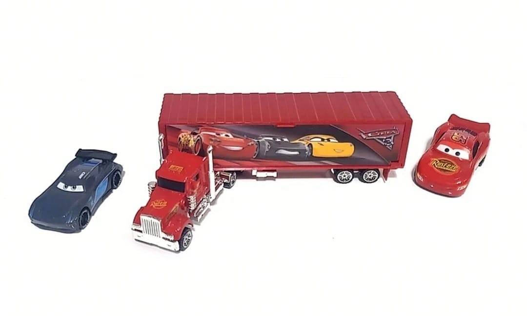 Camion tip Cars cu 2 masinute metalice, rosu/negru, 3 ani+