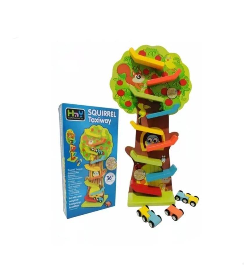 Circuit din lemn, Veverita Vesela, 3 masinute, multicolor, 37 cm