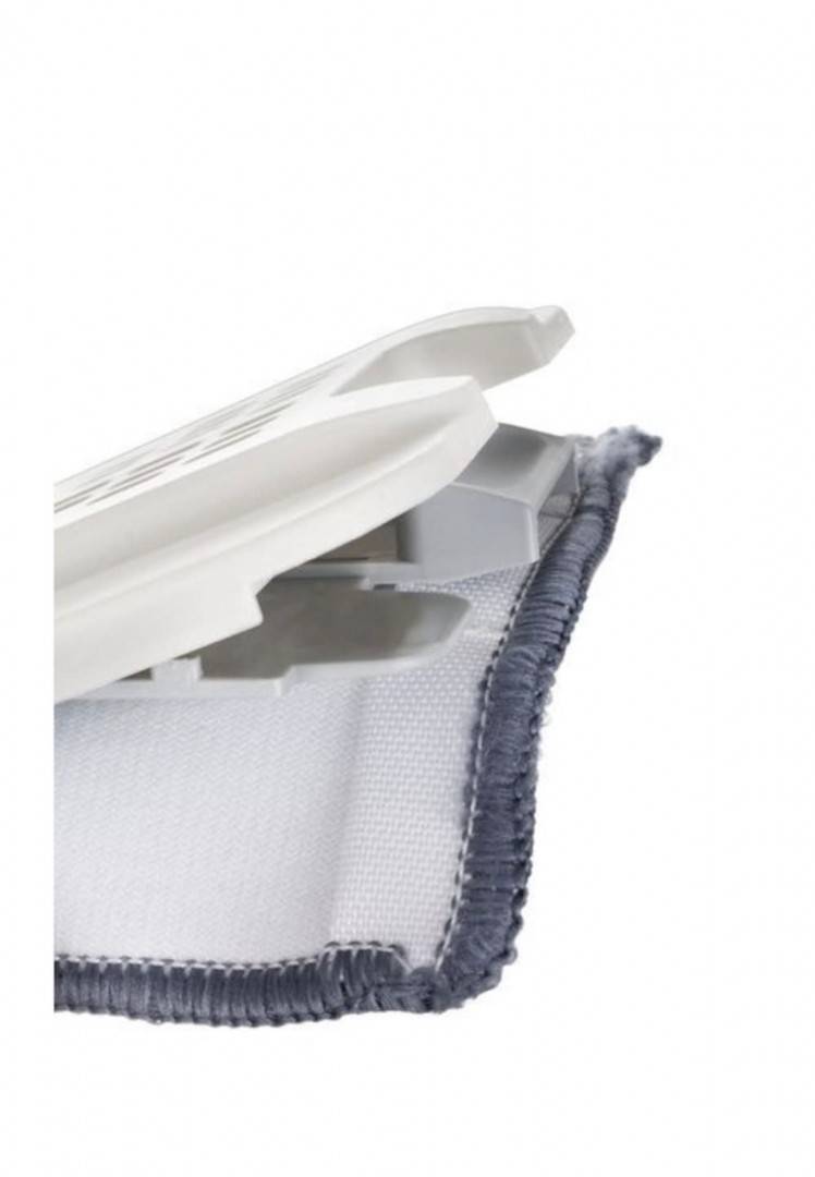 Galeata cu mop rotativ, 2 rezerve microfibra, lungime teava 125cm, multicolor