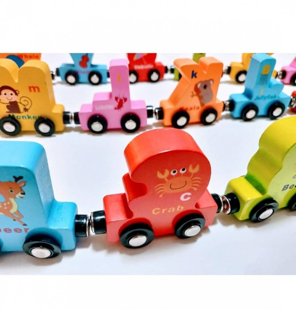 Joc Trenulet educativ, cu litere, magnetic, lemn, multicolor