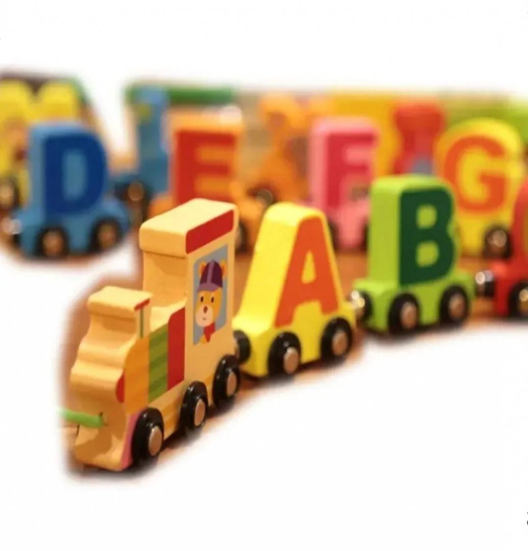 Joc Trenulet educativ, cu litere, magnetic, lemn, multicolor