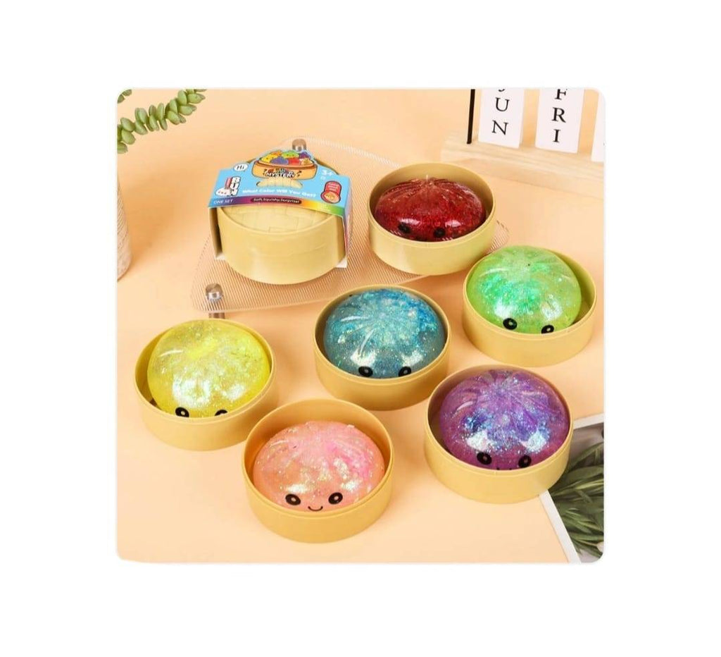 Jucărie Squishy Dumpling, model Gigantic, XXL, gălușcă cu sclipici, culoare surpriza în cutie 16 cm, glitter