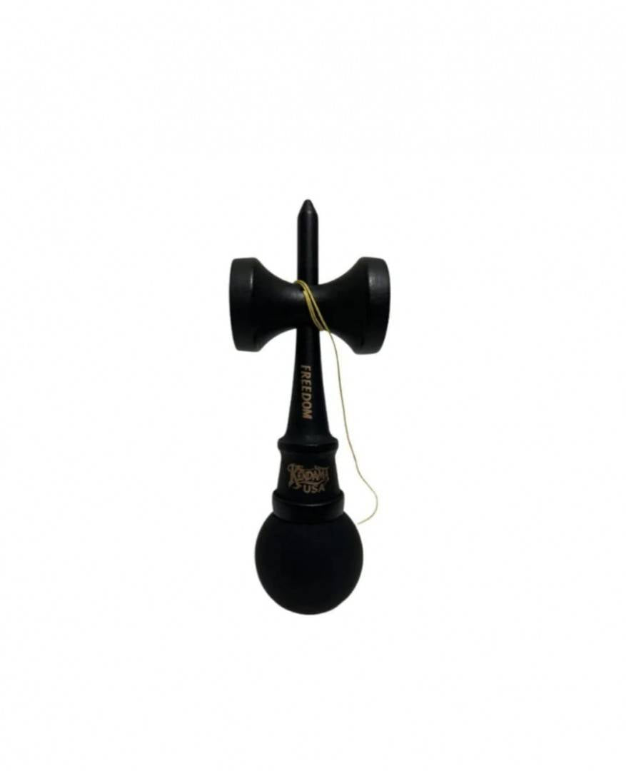 Kendama Freedom, USA, Rubber Grip, lemn, negru mat, 17.5 cm