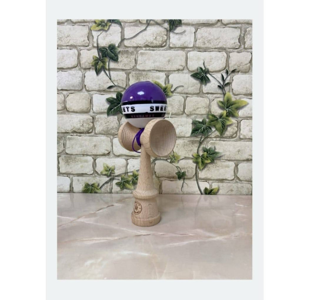 Kendama tip Premium Sweets, design elegant, aderenta sporita, lemn durabil, 18 cm