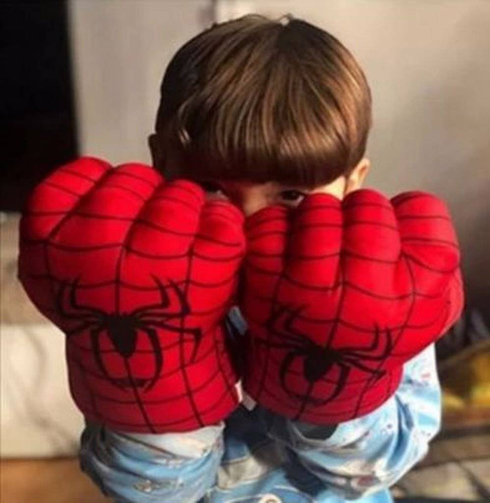 Manusi Spiderman pentru copii
