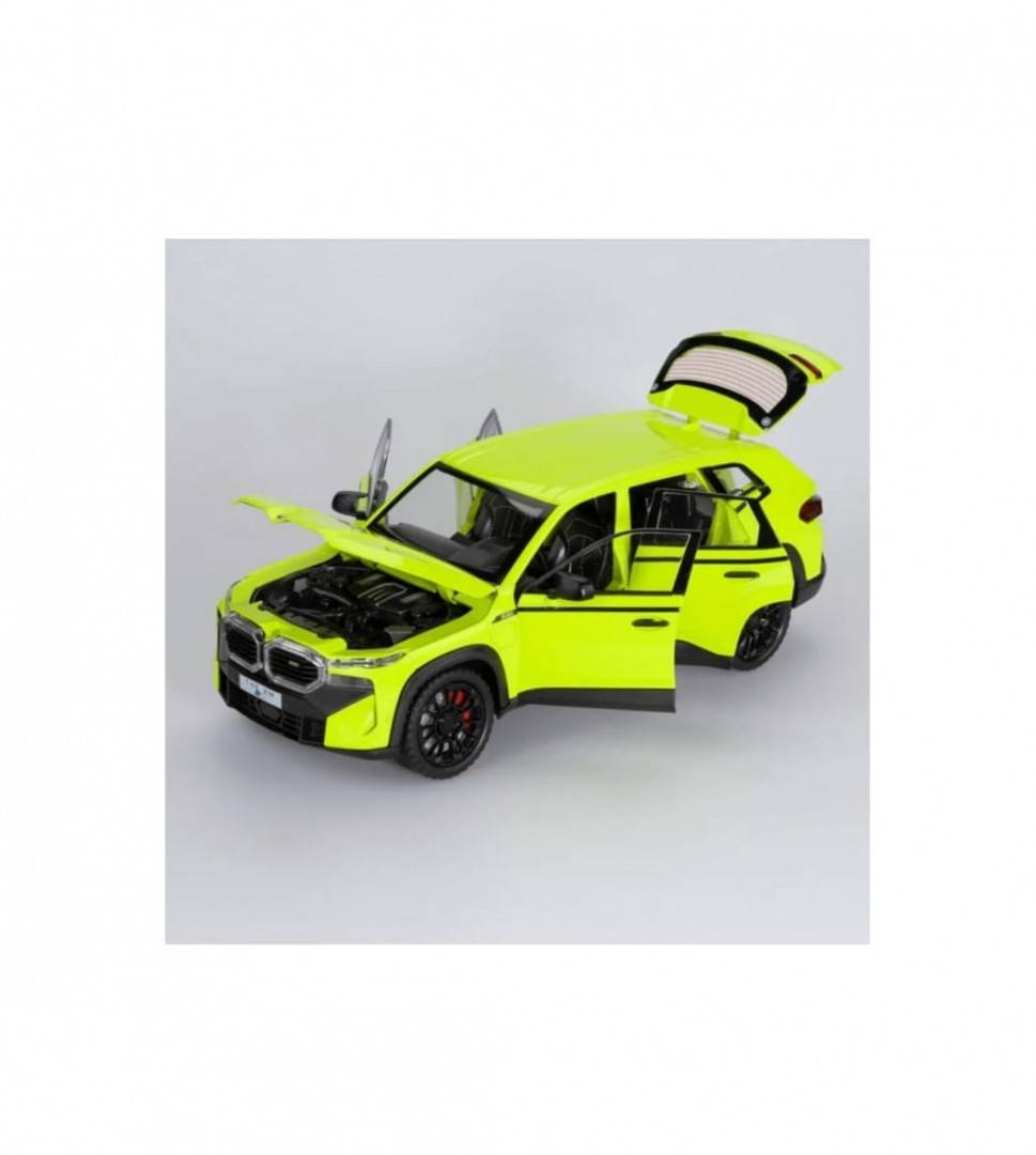 Masinuta metal mecanica, BMW XM, 1:24, fum, usi mobile, capota mobila, portbagaj mobil, vernil, 20 cm