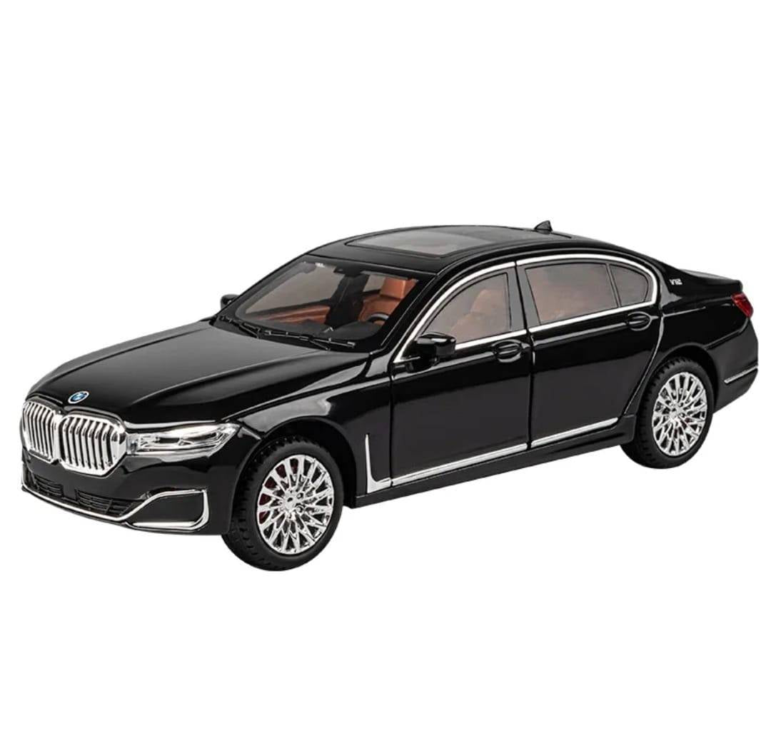 Masinuta metal mecanica, model BMW 760 THE7, scara 1:24, sunete, usi mobile, capota mobila, portbagaj mobil, negru, 22 cm
