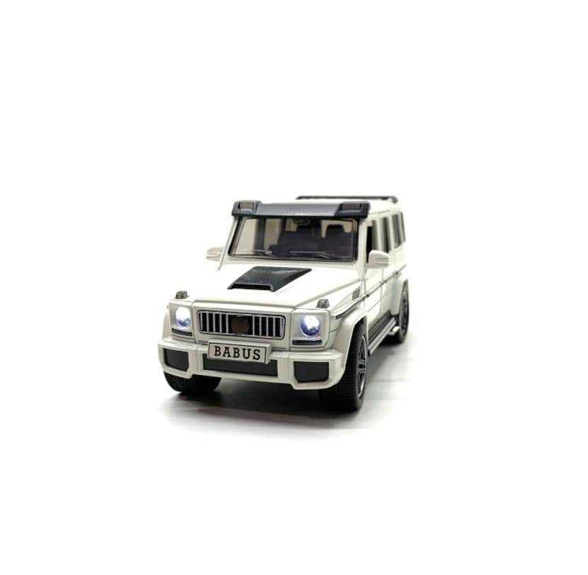 Masinuta metal mecanica, model Mercedes G, scara 1:24, usi mobile, capota mobila, portbagaj mobil, alb, 18 cm