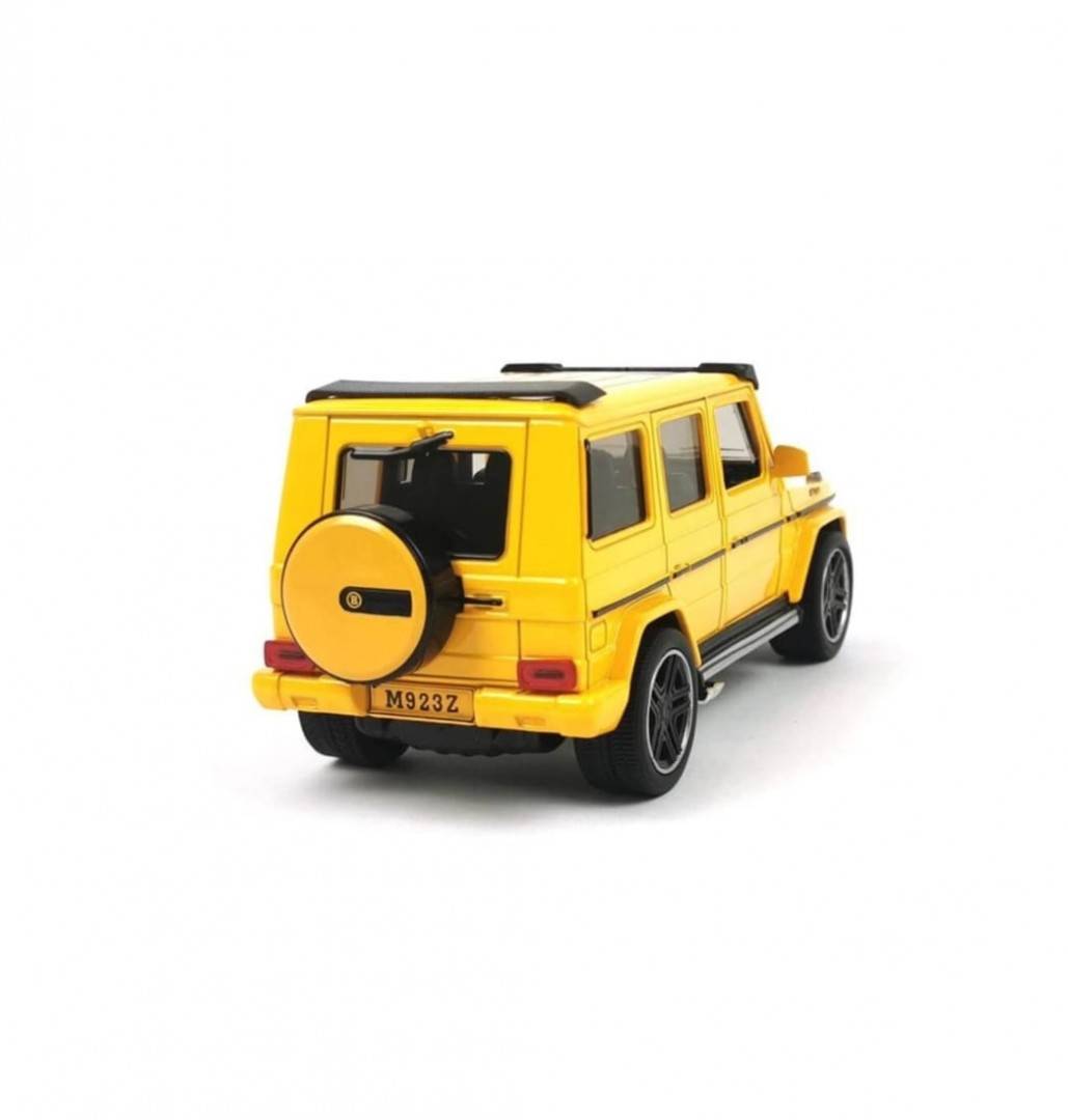 Masinuta metal mecanica, model Mercedes G, scara 1:24, usi mobile, capota mobila, portbagaj mobil, galben, 18 cm