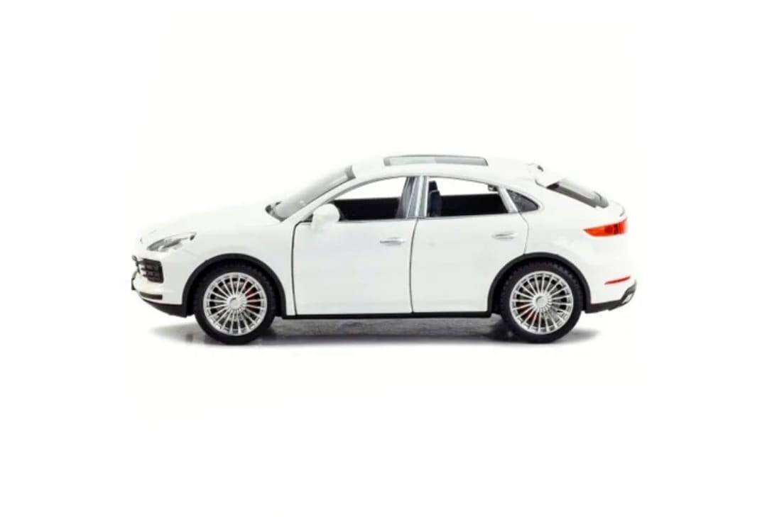 Masinuta metal mecanica, model Porsche Cayenne, scara 1:24, sunete, usi mobile, capota mobila, portbagaj mobil, alb, 19 cm