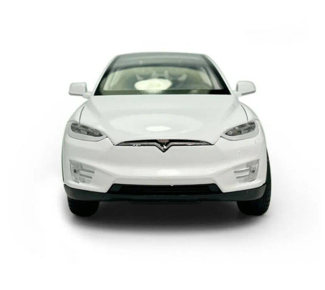 Masinuta metal mecanica, model Tesla X 90D, scara 1:22, sunete, usi mobile, capota mobila, portbagaj mobil, barlad, alb, 22 c