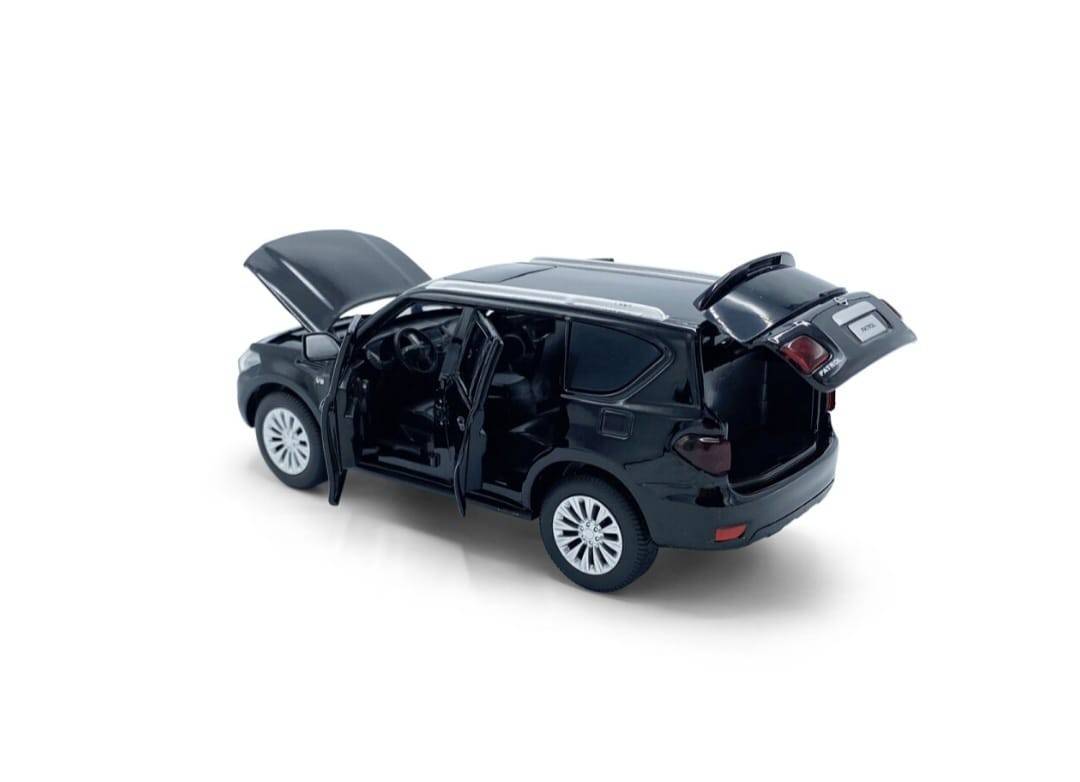 Masinuta metal mecanica, Nissan Patrol Y62, scara 1:32, sunete, usi mobile, capota mobila, portbagaj mobil, negru, 15 cm