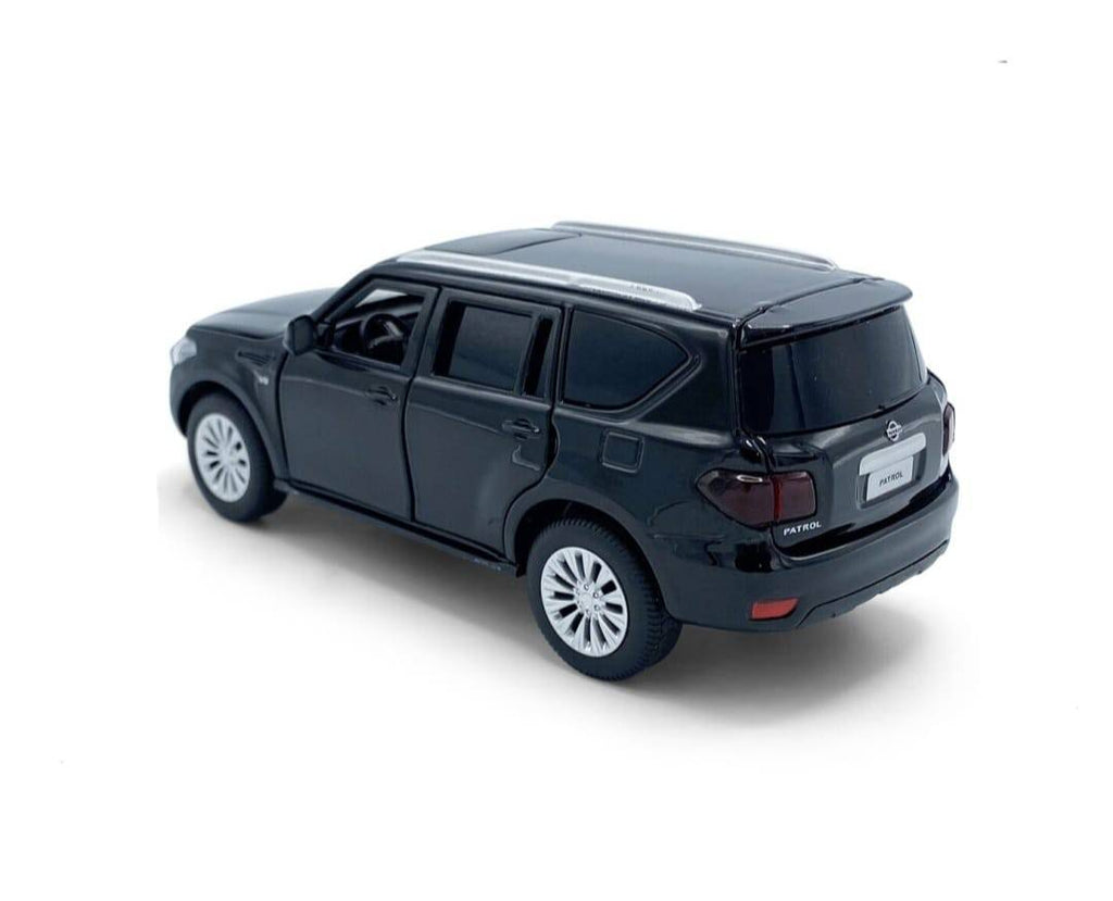 Masinuta metal mecanica, Nissan Patrol Y62, scara 1:32, sunete, usi mobile, capota mobila, portbagaj mobil, negru, 15 cm