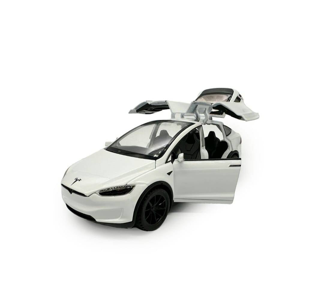 Masinuta metal, Tesla 3V, scara 1:28, sunete, usi mobile, capota mobila, portbagaj mobil, alb, 15 cm