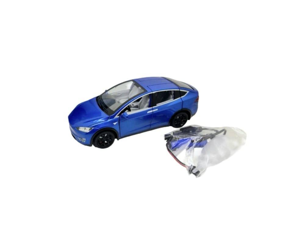 Masinuta metalica cu telecomanda, Tesla X, 1:22, usi mobile,fum, capota mobila, acumulator, albastru, 20 cm