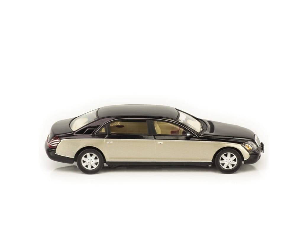 Masinuta metalica Maybach, Atlas, 1:24, usi mobil, portbagaj mobil, capota mobila, negru, 22 cm