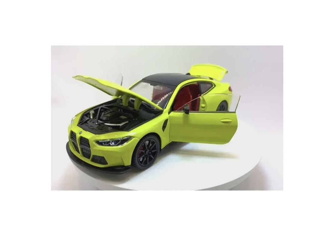 Masinuta metalica mecanica, BMW M4, 1:24, lumini, sunete, usi mobile, capota mobila, portbagajul mobil, vernil, 20 cm