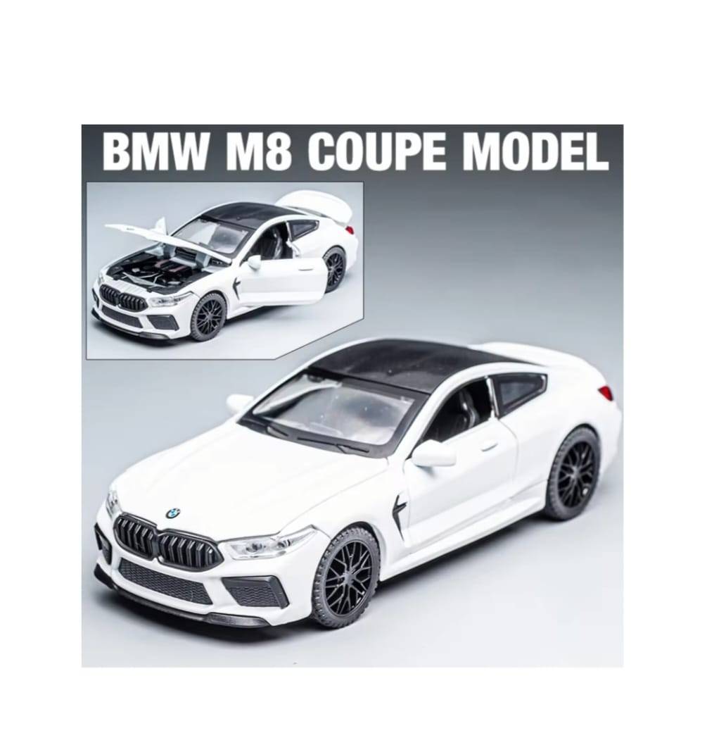 Masinuta metalica mecanica, tip BMW M8 Coupe, scara 1:32, lumini si sunete, usi mobile, capota mobila, portbagajul mobil, alb
