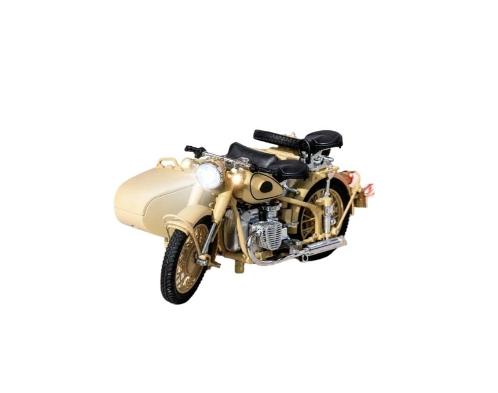 Motocicleta militara metalica, German Zundap KS600, mecanica, scara 1:10, crem, 20 cm
