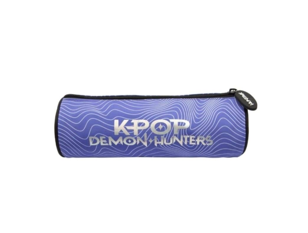 Penar scolar, cilindric neechipat cu 1 fermoar, K-POP DEMON HUNTERS, mov, 22 cm, 6 ani+