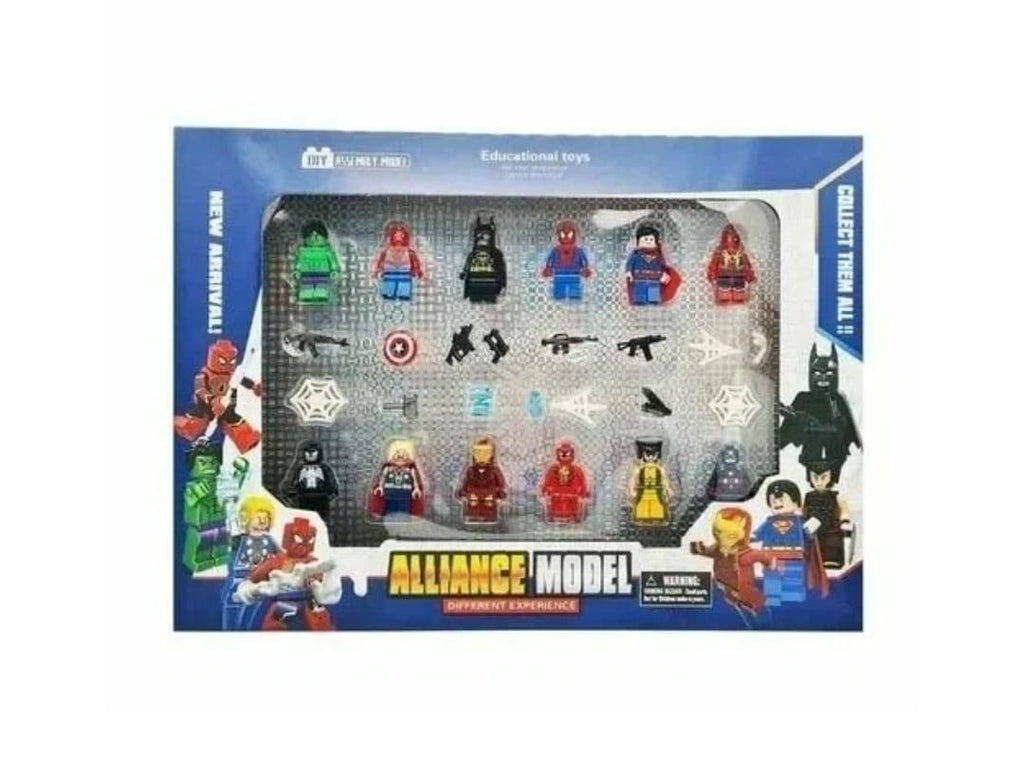 Set 12 Roboti tip Avengers, 15 accesorii, multicolor, 5 cm