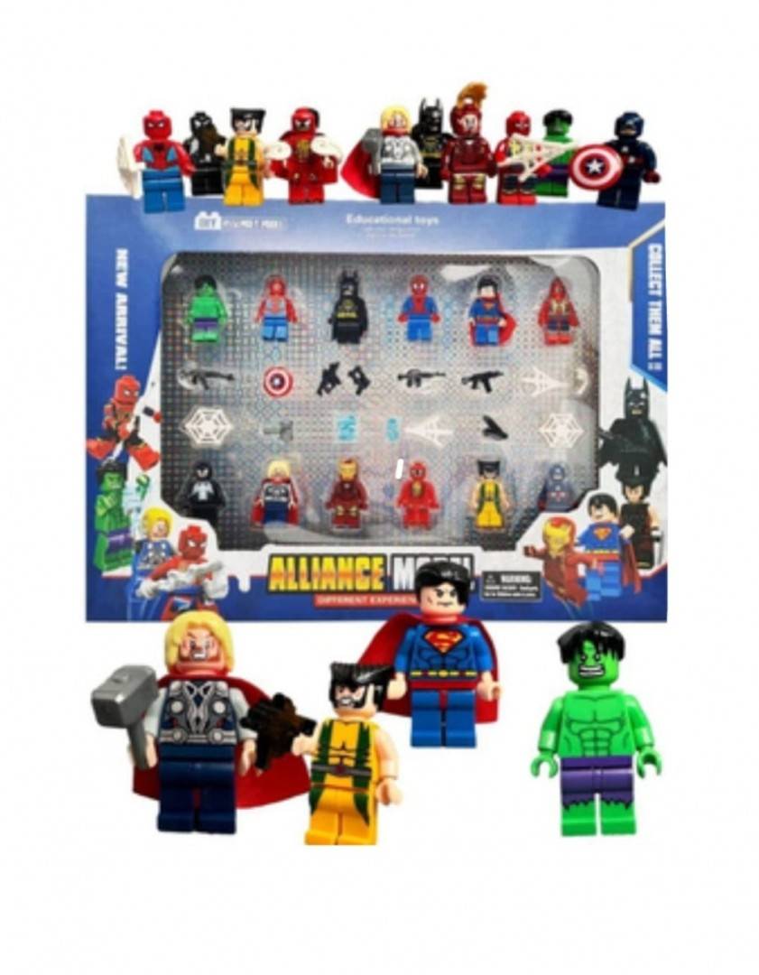 Set 12 Roboti tip Avengers, 15 accesorii, multicolor, 5 cm