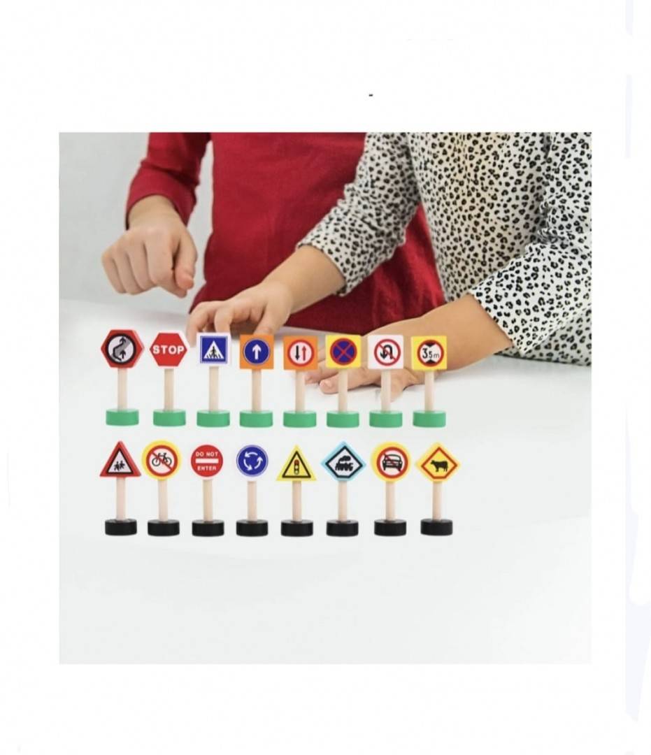 Set 16 piese indicatoare rutiere din lemn, multicolor