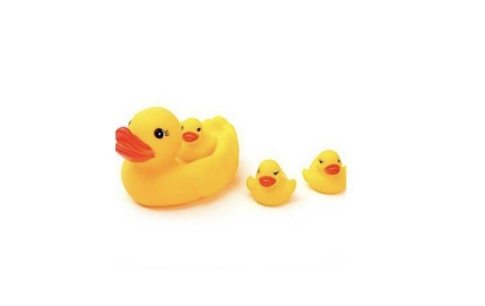 Set 4 jucarii de baie, Ratusca mama cu trei bobocei, galben, 5 cm - 13 cm