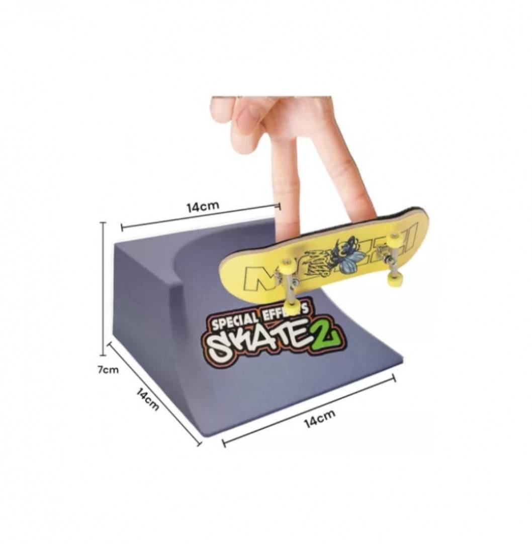Set Mini Skateboard cu rampa, multicolor, 10 cm